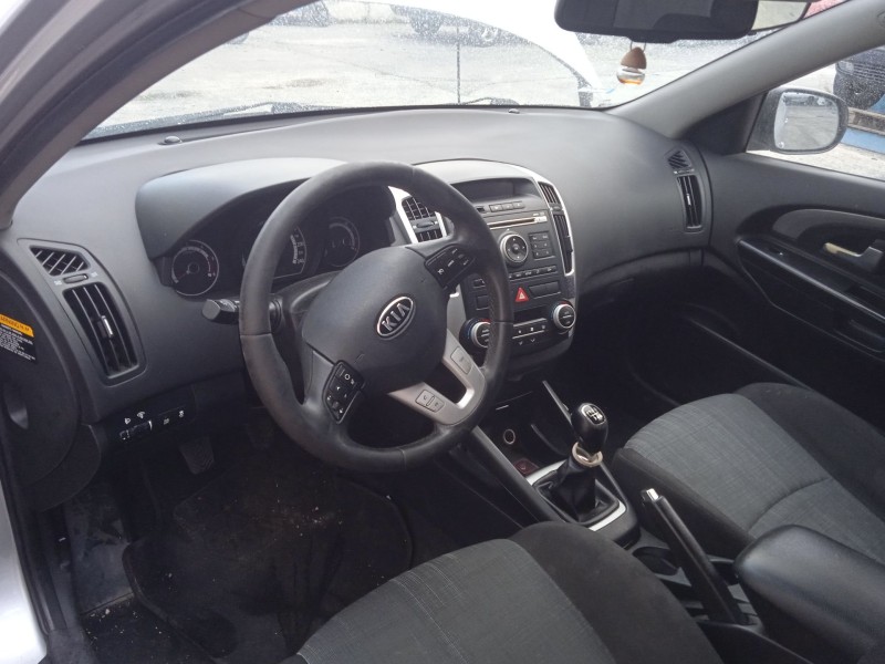 kia cee´d hatchback (ed) del año 2010