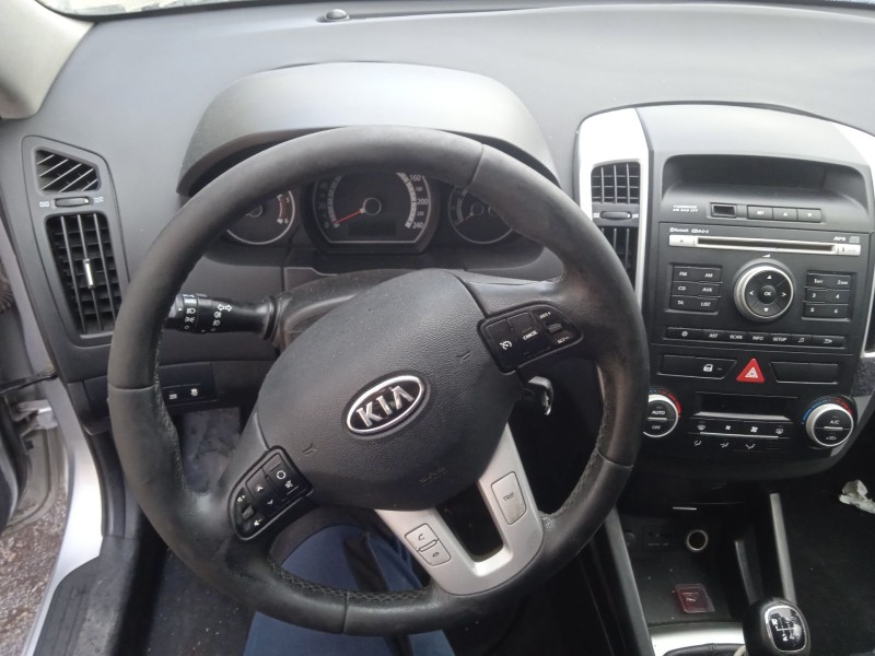 kia cee´d hatchback (ed) del año 2010