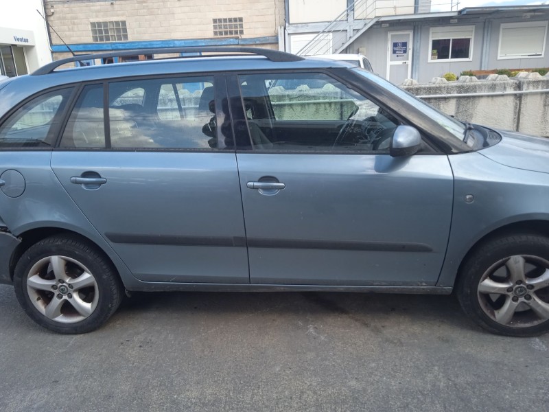 skoda fabia ii combi (545) del año 2011