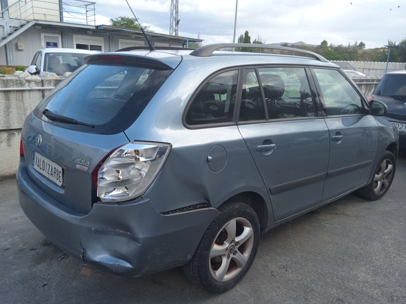 skoda fabia ii combi (545) del año 2011