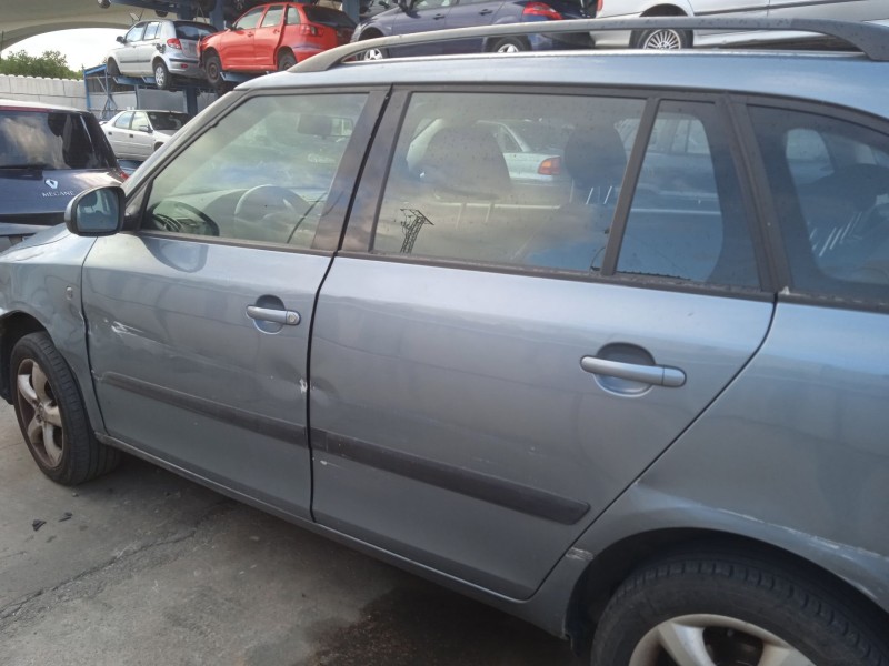 skoda fabia ii combi (545) del año 2011