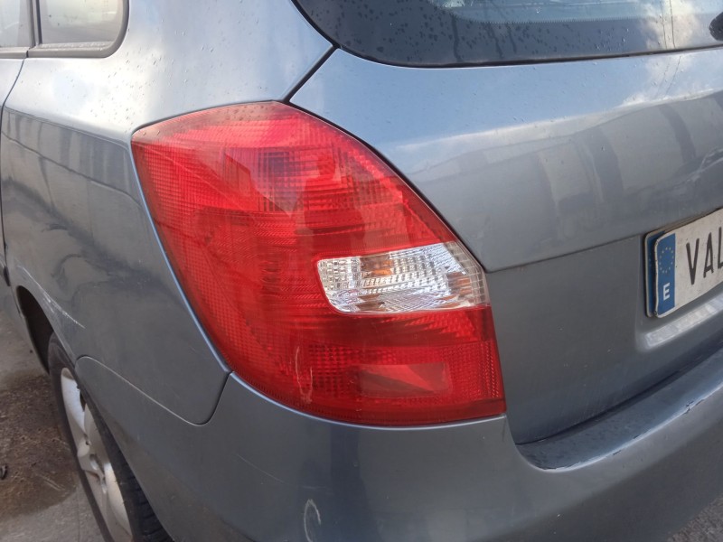 skoda fabia ii combi (545) del año 2011