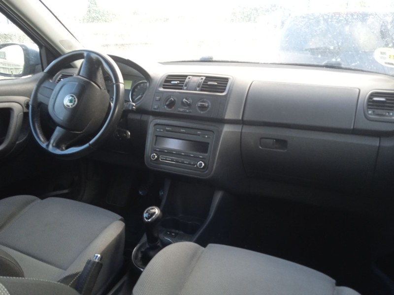 skoda fabia ii combi (545) del año 2011