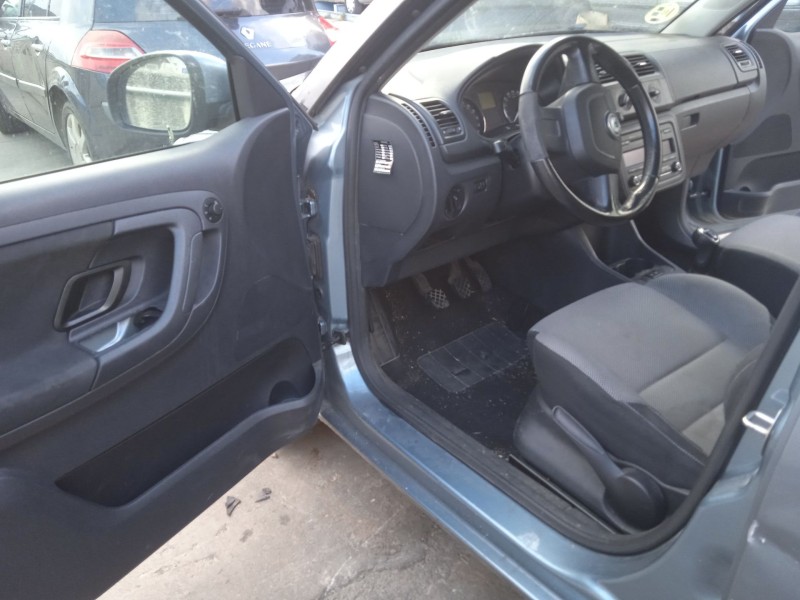 skoda fabia ii combi (545) del año 2011