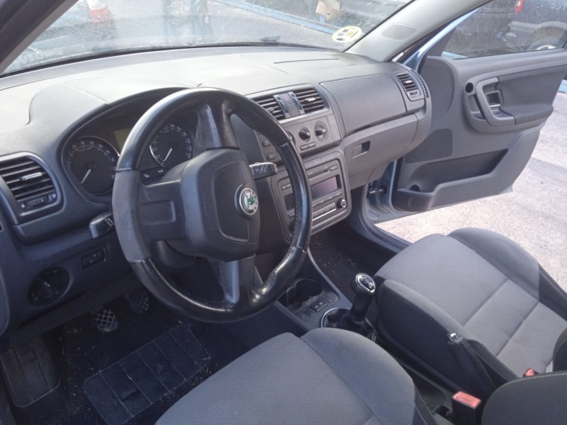 skoda fabia ii combi (545) del año 2011