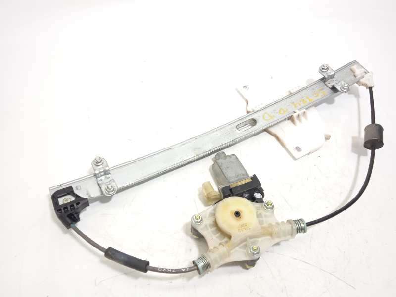 ELEVALUNAS DELANTERO DERECHO 82460G6000 