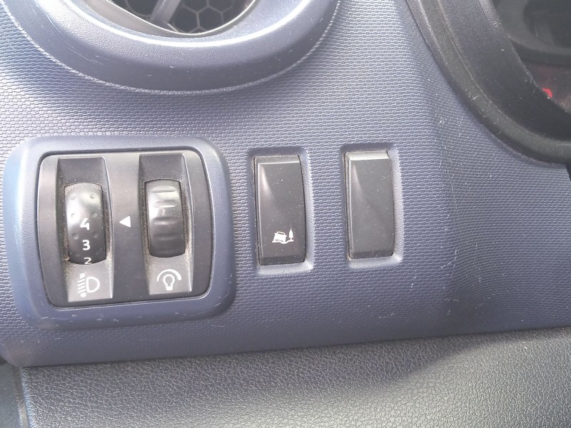 opel vivaro b furgoneta (x82) del año 2015