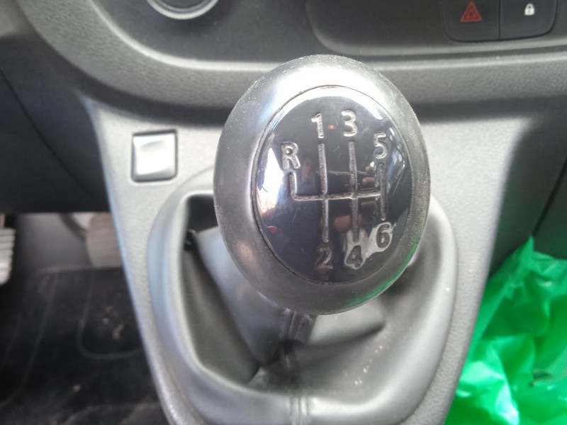 opel vivaro b furgoneta (x82) del año 2015