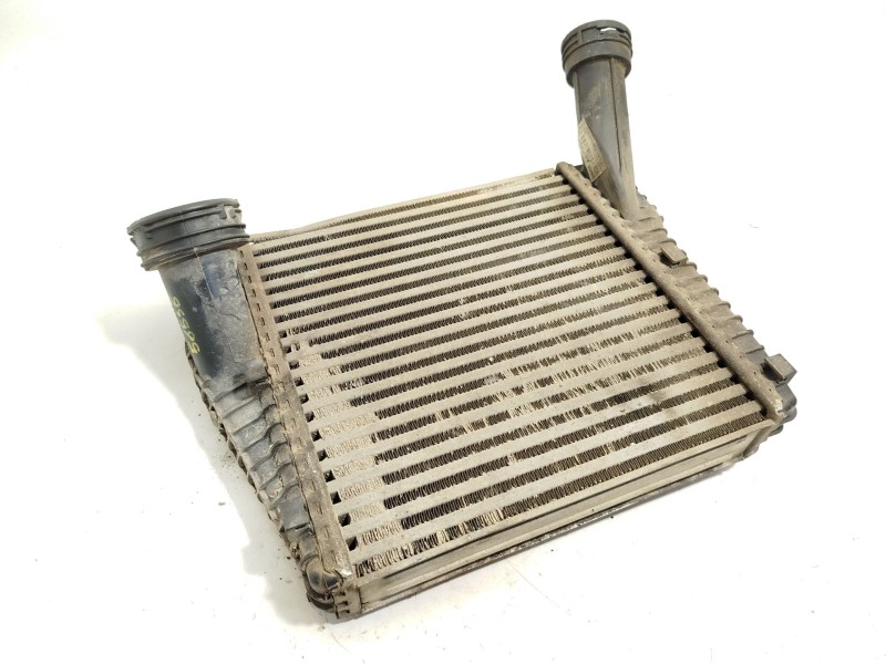 Recambio de intercooler para audi q7 (4lb) 3.0 tdi quattro referencia OEM IAM 7L6145804  