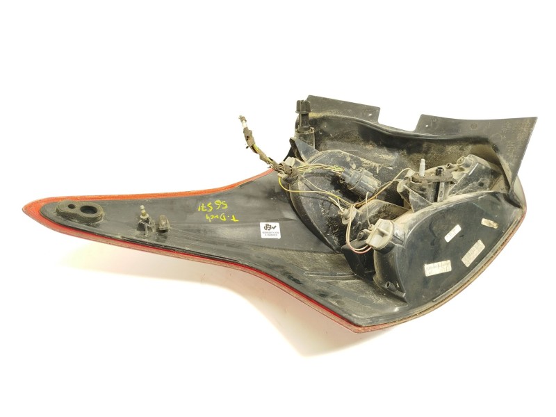 Recambio de piloto trasero derecho para ford focus iii 1.6 tdci referencia OEM IAM 1825318 BM5113404AK 