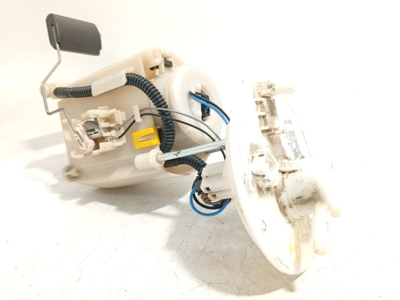 Recambio de bomba combustible para hyundai elantra v sedán (md, ud) 1.6 referencia OEM IAM 311103X200 083001750 