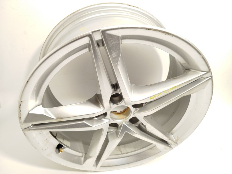 Recambio de llanta para audi a4 b9 avant (8w5, 8wd) 30 tdi mild hybrid referencia OEM IAM 8W0601025HM  