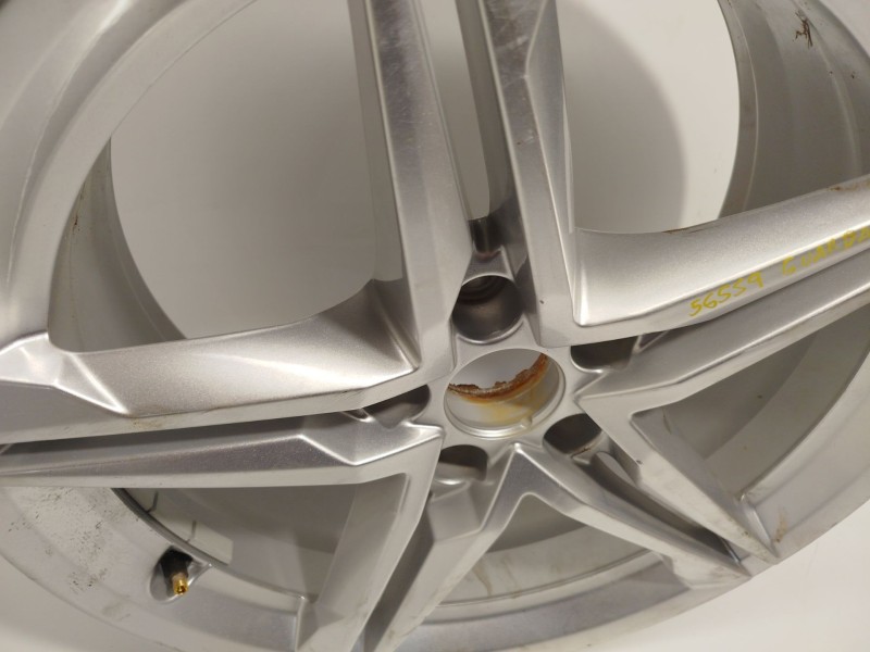 Recambio de llanta para audi a4 b9 avant (8w5, 8wd) 30 tdi mild hybrid referencia OEM IAM 8W0601025HM  