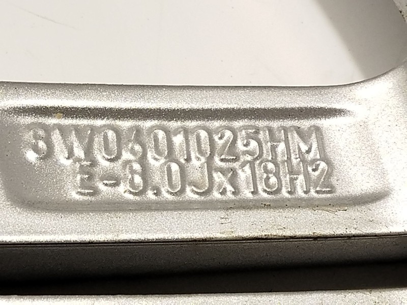 Recambio de llanta para audi a4 b9 avant (8w5, 8wd) 30 tdi mild hybrid referencia OEM IAM 8W0601025HM  