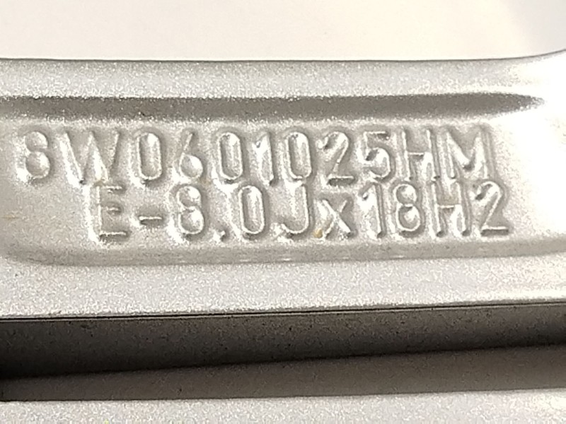 Recambio de llanta para audi a4 b9 avant (8w5, 8wd) 30 tdi mild hybrid referencia OEM IAM 8W0601025HM  