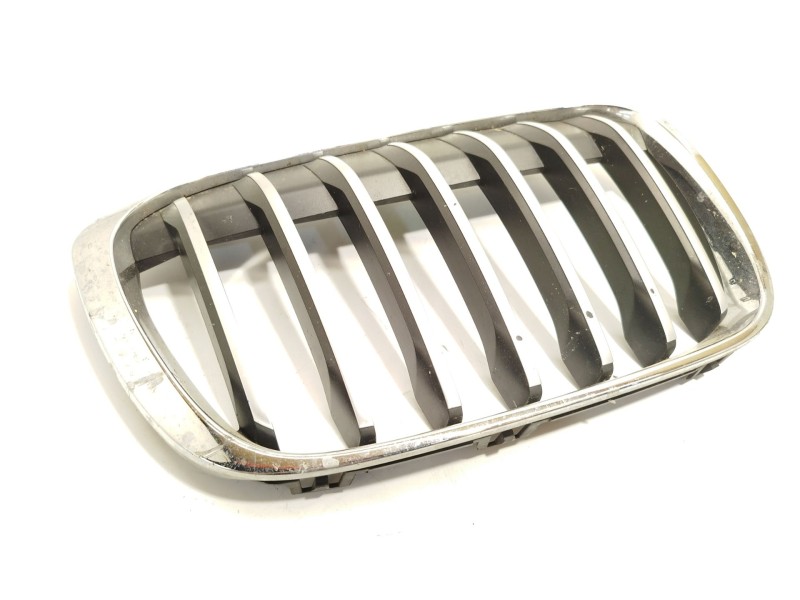 Recambio de rejilla paragolpes derecha para bmw x1 (f48) sdrive 18 i referencia OEM IAM 7383366 51117383366 