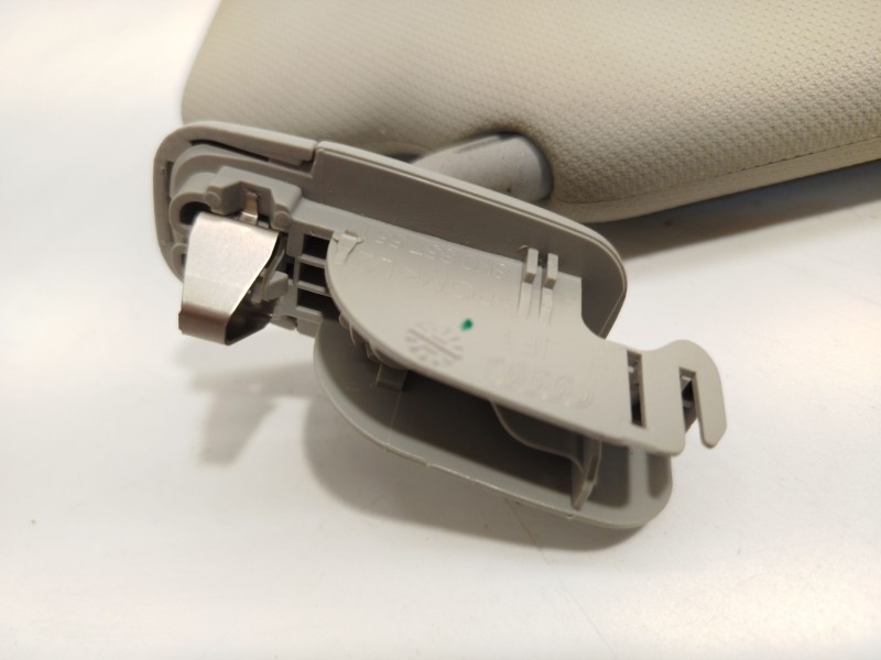 Recambio de parasol izquierdo para audi q3 (8ub, 8ug) 2.0 tdi referencia OEM IAM 8K0857551  