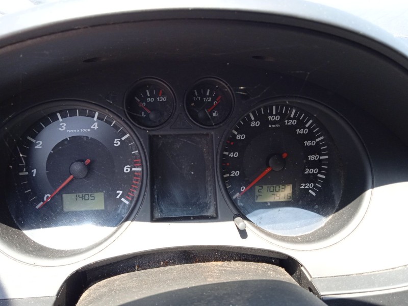 seat ibiza iii (6l1) del año 2003