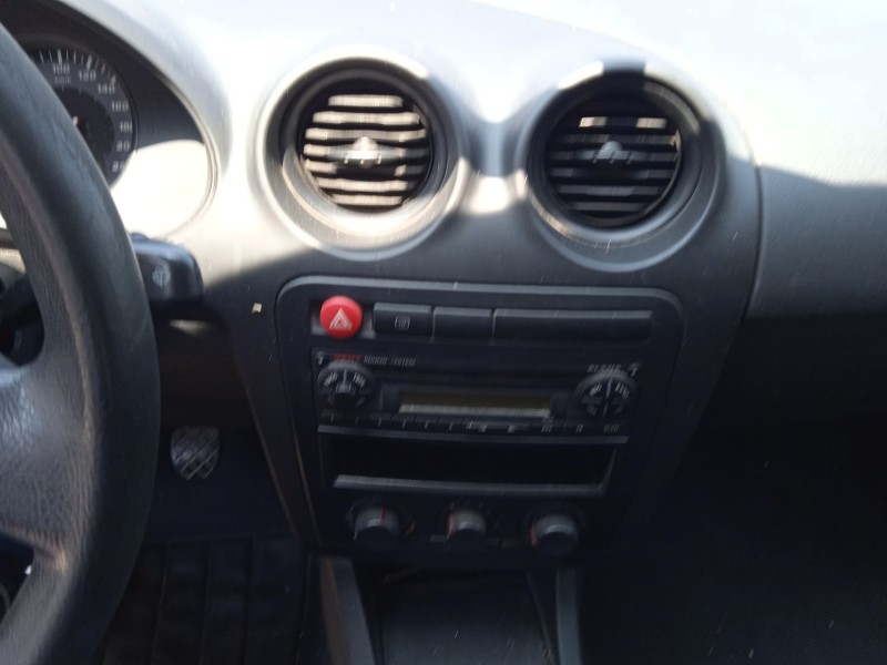 seat ibiza iii (6l1) del año 2003