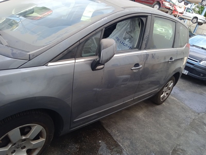 peugeot 5008 (0u_, 0e_) del año 2011