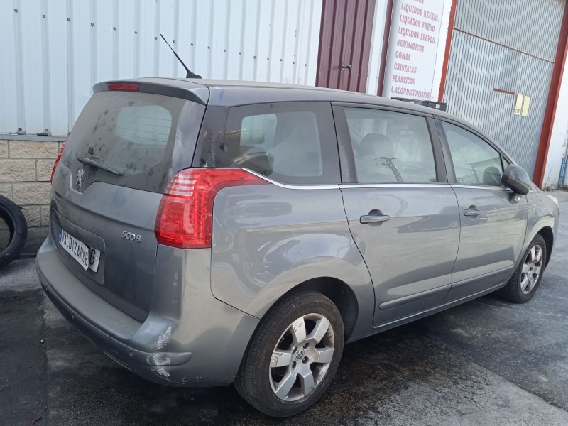 peugeot 5008 (0u_, 0e_) del año 2011