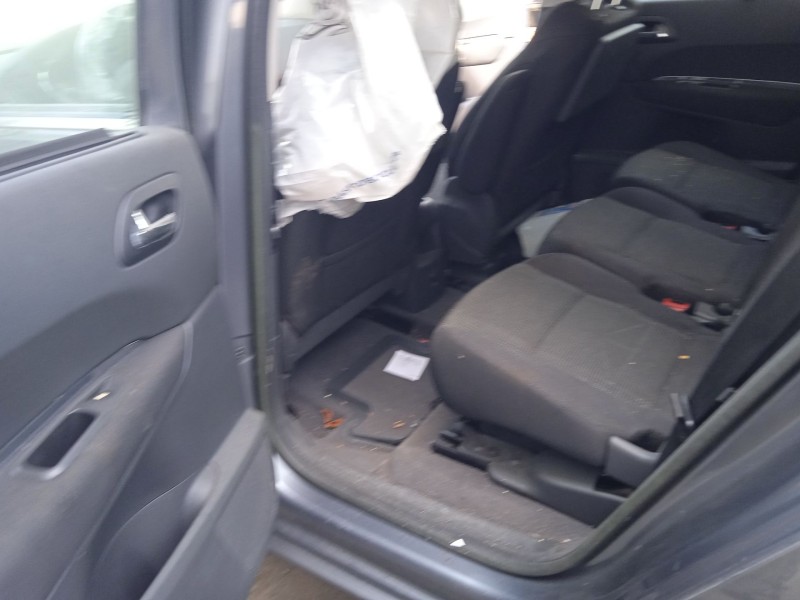 peugeot 5008 (0u_, 0e_) del año 2011