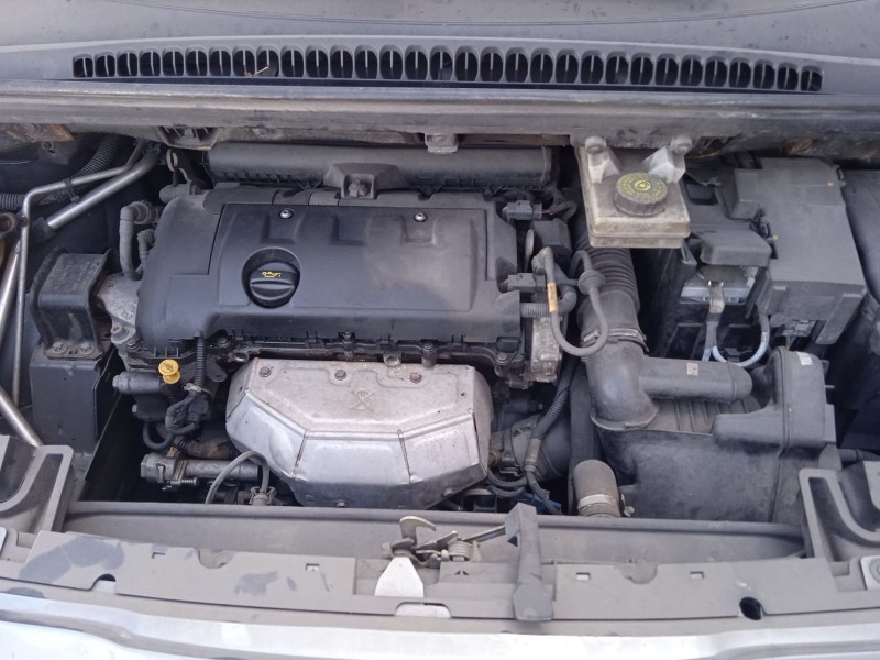 peugeot 5008 (0u_, 0e_) del año 2011