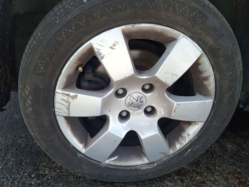 peugeot 5008 (0u_, 0e_) del año 2011