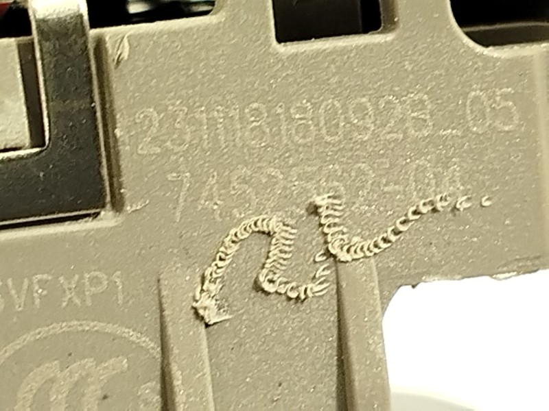 Recambio de parasol derecho para bmw x1 (f48) sdrive 18 i referencia OEM IAM 7452562 51167452562 