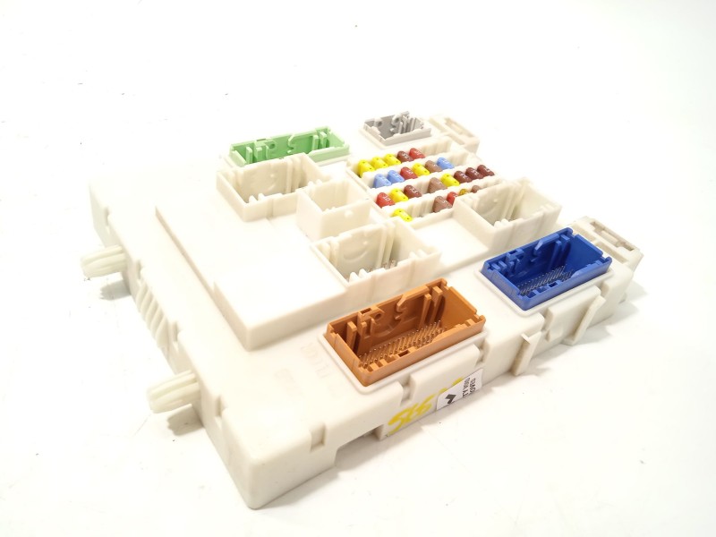 Recambio de caja reles / fusibles para ford focus iii turnier 1.0 ecoboost referencia OEM IAM GV6T14A073BD 2506087 