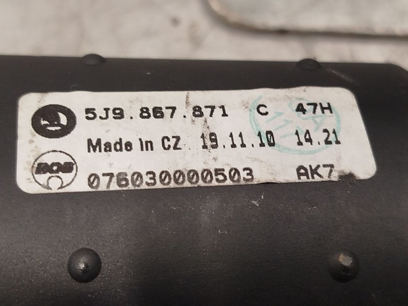 Recambio de bandeja trasera para skoda fabia ii combi (545) 1.6 tdi referencia OEM IAM 5J9867871C 5J9867871C47H 