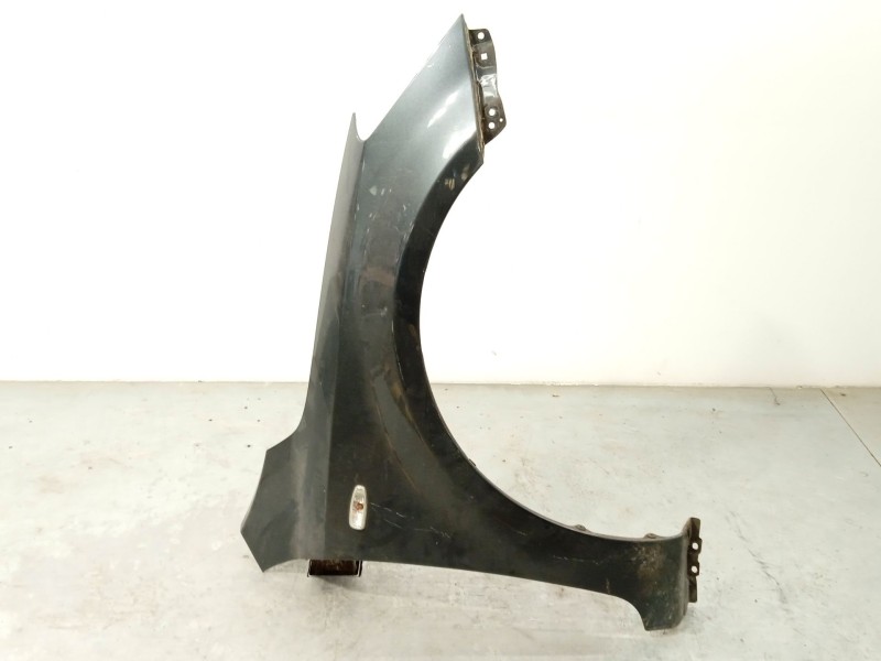 Recambio de aleta delantera derecha para kia cee´d sw (ed) 1.6 referencia OEM IAM 663211H010  