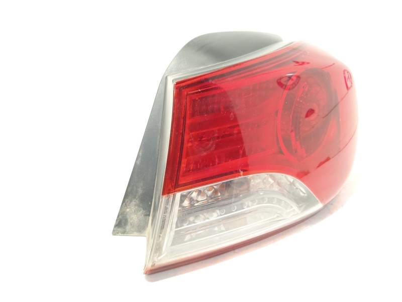 Recambio de piloto trasero derecho para hyundai elantra v sedán (md, ud) 1.6 referencia OEM IAM 924023X010  