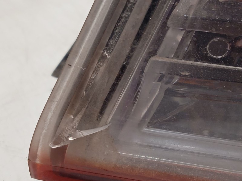 Recambio de piloto trasero derecho para hyundai elantra v sedán (md, ud) 1.6 referencia OEM IAM 924023X010  