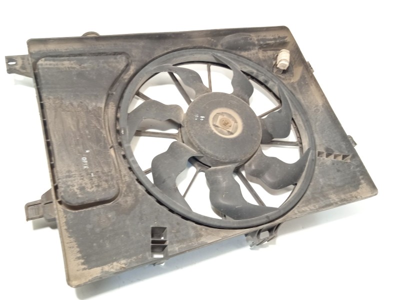 Recambio de electroventilador para hyundai elantra v sedán (md, ud) 1.6 referencia OEM IAM 253803X000  