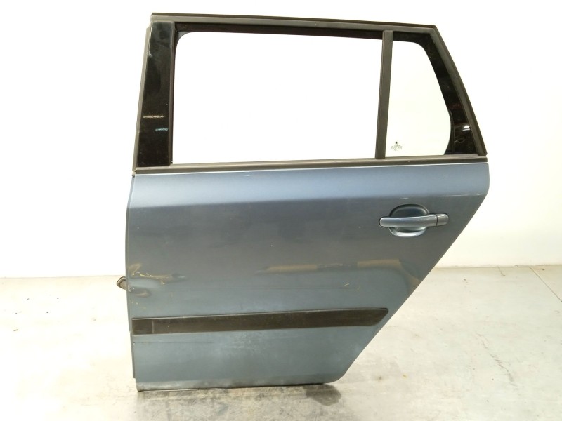 Recambio de puerta trasera izquierda para skoda fabia ii combi (545) 1.6 tdi referencia OEM IAM 5J9833055  