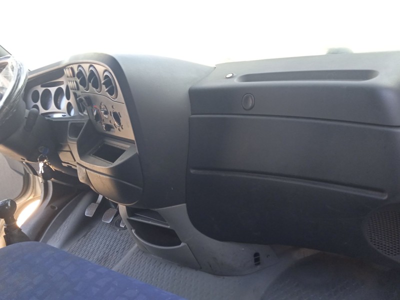 iveco daily iii caja/chasis del año 2004