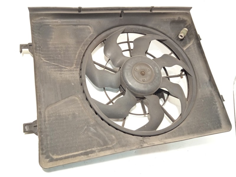Recambio de electroventilador para kia cee´d sw (ed) 1.6 referencia OEM IAM 253801H050 253861H050 