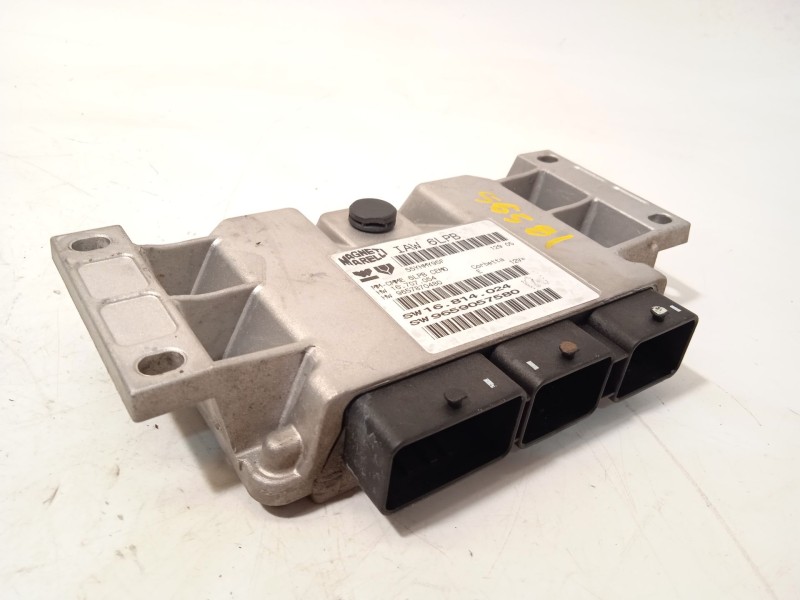 Recambio de centralita motor uce para peugeot 307 cc (3b) 2.0 16v referencia OEM IAM 9659057580  