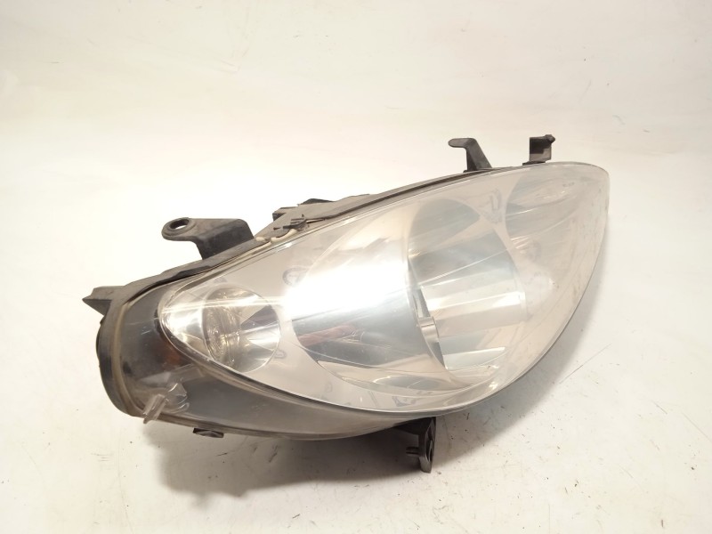 Recambio de faro derecho para peugeot 307 cc (3b) 2.0 16v referencia OEM IAM 9634369480 6205Z3 