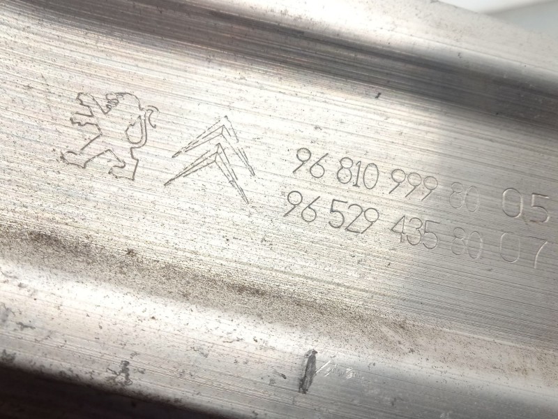 Recambio de refuerzo paragolpes trasero para peugeot 5008 (0u_, 0e_) 1.6 16v referencia OEM IAM 9681099980 7203NA 