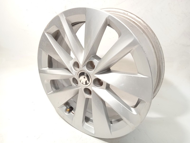 Recambio de llanta para skoda kamiq (nw4) 1.0 tsi referencia OEM IAM 657601025AJ  
