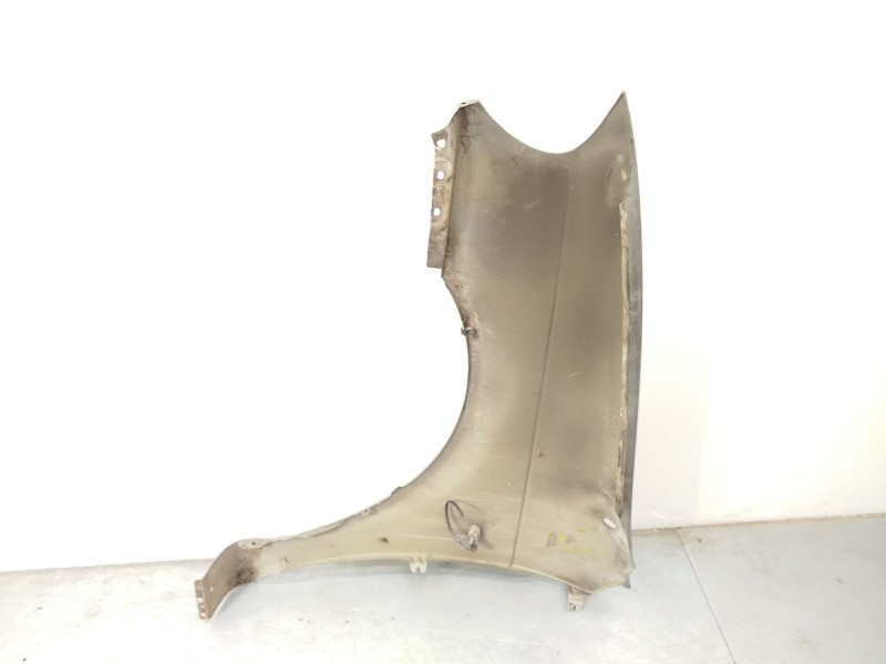 Recambio de aleta delantera derecha para kia carnival ii (gq) 2.9 crdi referencia OEM IAM 0K57A52111  