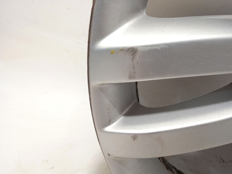 Recambio de llanta para audi q7 (4lb) 3.0 tdi quattro referencia OEM IAM 4L0601025B  