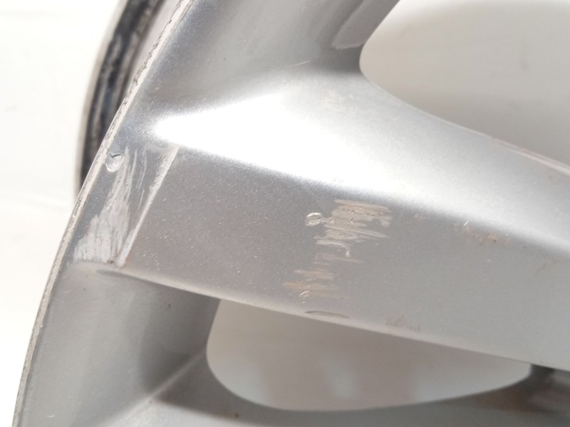 Recambio de llanta para audi q7 (4lb) 3.0 tdi quattro referencia OEM IAM 4L0601025B  