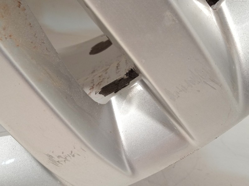 Recambio de llanta para audi q7 (4lb) 3.0 tdi quattro referencia OEM IAM 4L0601025B  