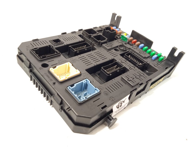 Recambio de caja reles / fusibles para peugeot 5008 (0u_, 0e_) 1.6 16v referencia OEM IAM 9666895680 1613316380 