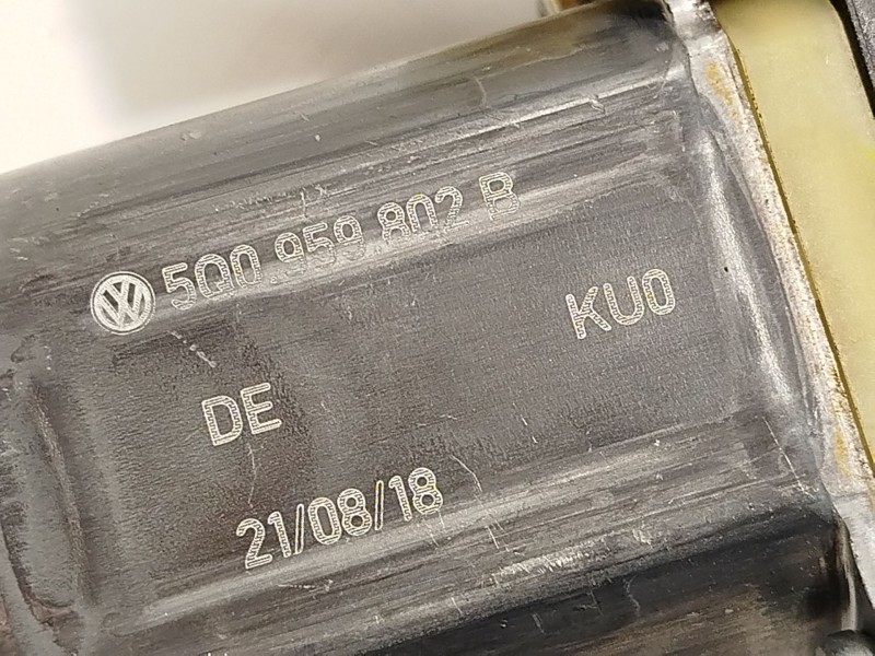 Recambio de elevalunas delantero derecho para seat ateca (kh7, khp) 1.5 tsi referencia OEM IAM 575837462A 5Q0959802B 