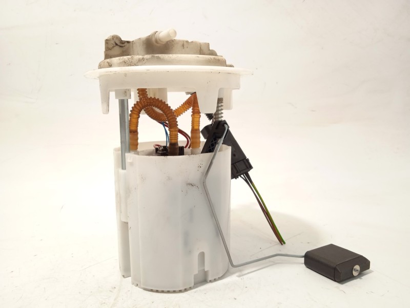 Recambio de bomba combustible para peugeot 5008 (0u_, 0e_) 1.6 16v referencia OEM IAM 9684994380  