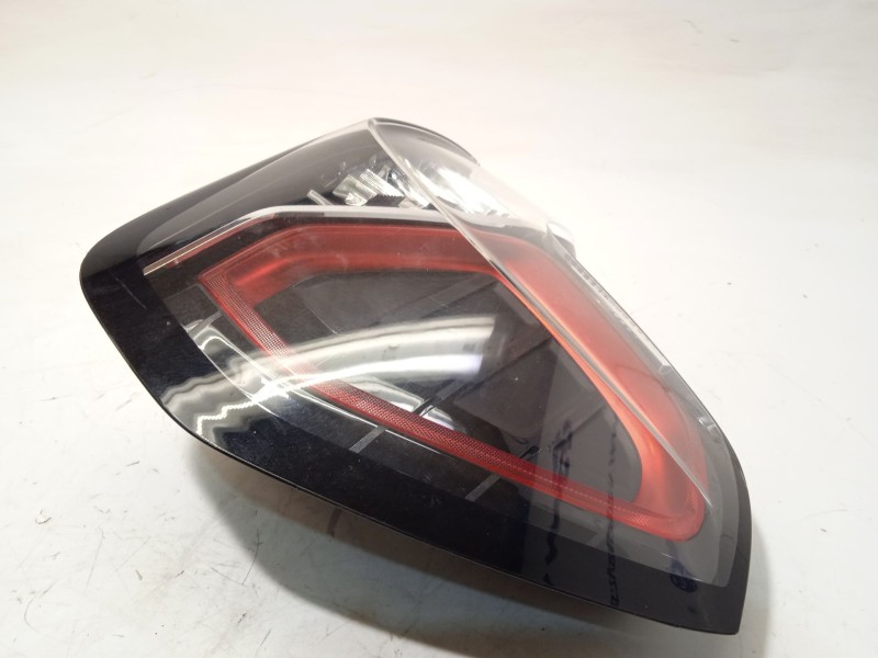 Recambio de piloto trasero izquierdo para lynk & co 01 hev referencia OEM IAM 8888077995  